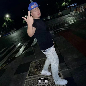 修女被❌❌吸乳
